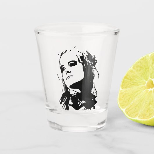 unamüsiert schnapsglas (Vorderseite)