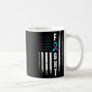 Unbehagen unter amerikanischer Flagge - Kampf gege Kaffeetasse