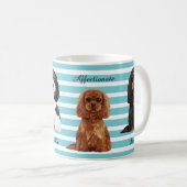 Unbekümmerte Königcharles Spaniel-illustrierte Kaffeetasse (VorderseiteRechts)