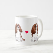 Unbekümmerte Königcharles Spaniel-illustrierte Kaffeetasse (VorderseiteRechts)