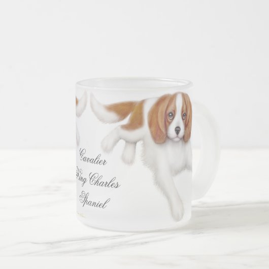 Unbekümmerte Königcharles Spaniel-mattierte Tasse (VorderseiteRechts)