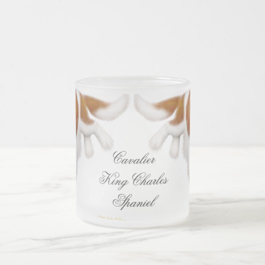 Unbekümmerte Königcharles Spaniel-mattierte Tasse (Mittel)