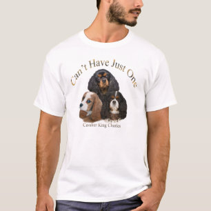 Unbekümmerter König Charles kann gerade ein nich T-Shirt