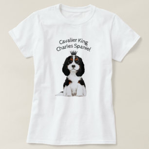 Unbekümmerter Königcharles Spaniel-illustrierter T-Shirt