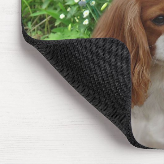 Unbekümmerter Königcharles Spaniel Mousepad (Ecke)