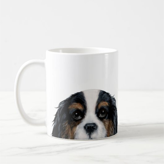 Unbekümmertes Königcharles Spanieltri gefärbt Kaffeetasse (Links)
