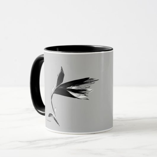 Unberührte Tasse (Vorderseite Links)