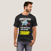 Unbesiegte Müllabfuhr-Abteilung Toilet Clogging C T-Shirt (Vorne ganz)