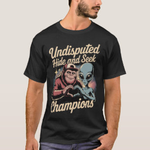 Unbestrittene Hide-and-Seek-Meister Bigfoot & Alie T-Shirt