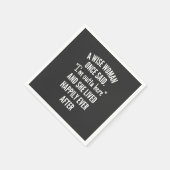 Unbetiteltes DesignEine kluge Frau sagte einmal, i Serviette (Ecke)