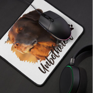 Unbothered Golden Hour Hund – Premium Minimalistis Mousepad