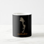 Unbroken Woman Typography Kaffeetasse (Mittel)