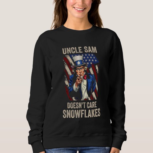 Uncle Sam Doesn't Care Snowflakes American Flag_10 Sweatshirt (Vorderseite)