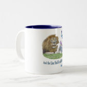 Und der Löwe wird beim Lamm liegen Zweifarbige Tasse (Vorderseite Links)