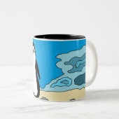Und ein Pengie nimmt den Stein Zweifarbige Tasse (VorderseiteRechts)