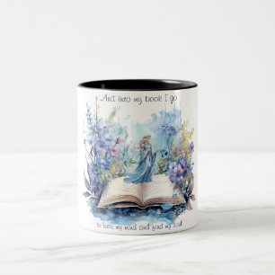 Und in mein Buch gehe ich, um meinen Verstand zu v Zweifarbige Tasse