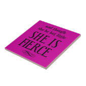 Und obwohl sie nur wenig ist, ist sie erbittert fliese (Seite)