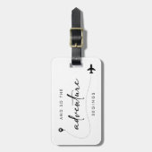 Und so beginnt das Abenteuer schwarz-weiß Gepäckanhänger (Vorderseite vertikal)