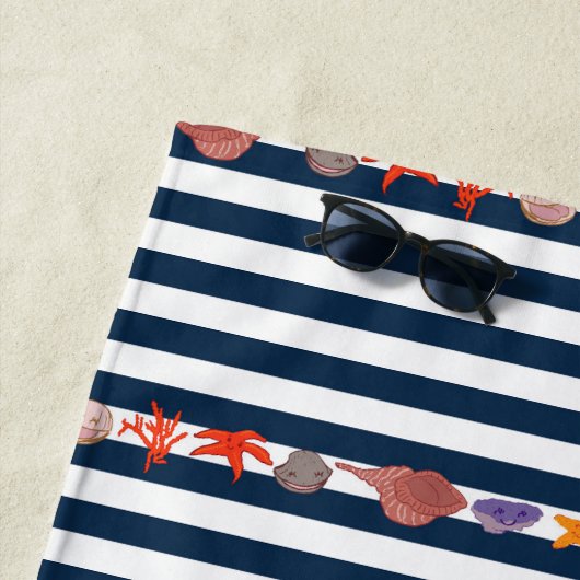 Under the sea with nautical stripes strandtuch (Beispiel)