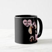 Under Umbrella: Romantic Couple Kissing in Rain Tasse (VorderseiteRechts)