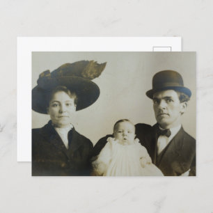 Uneasy Daddy in Bowler Family RPPC B&W Foto Image Postkarte