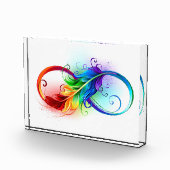 Unendliches Symbol mit Regenbogenfederhalter Fotoblock (Rechts)