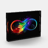 Unendliches Symbol mit Regenbogenfederhalter Fotoblock (Links)