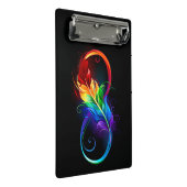 Unendliches Symbol mit Regenbogenfederhalter Mini Klemmbrett (Schrägansicht)