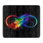 Unendliches Symbol mit Regenbogenfederhalter Schneidebrett (Vorderseite)