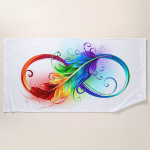 Unendliches Symbol mit Regenbogenfederhalter Strandtuch