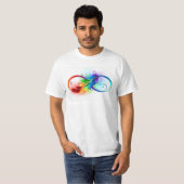 Unendliches Symbol mit Regenbogenfederhalter T-Shirt (Vorne ganz)