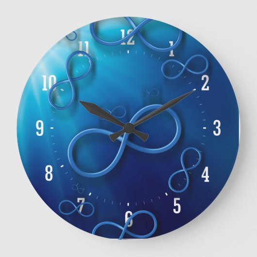 Unendlichkeit auf der leuchtend blauen Hintergrund Große Wanduhr (Vorderseite)