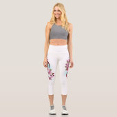 Unendlichkeit mit Sakura Blossom-Blume Capri Leggings (Vorderseite)