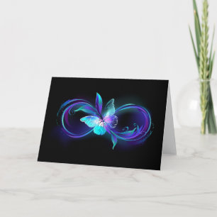 Unendlichkeit mit Zauberschmetterling glänzen