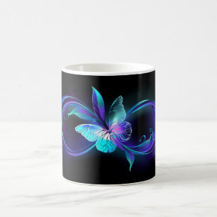 Unendlichkeit mit Zauberschmetterling glänzen Kaffeetasse