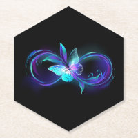 Unendlichkeit mit Zauberschmetterling glänzen
