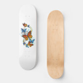 Unendlichkeit von Monarchfaltern Skateboard (Vorderseite)