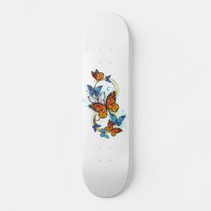 Unendlichkeit von Monarchfaltern Skateboard