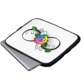 Unendlichkeitssymbol mit Rainbow-Rose Laptopschutzhülle (Vorne Knopf)