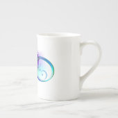 Unendlichkeitssymbol mit Regenbogen-Feder Porzellantasse (Rechts)