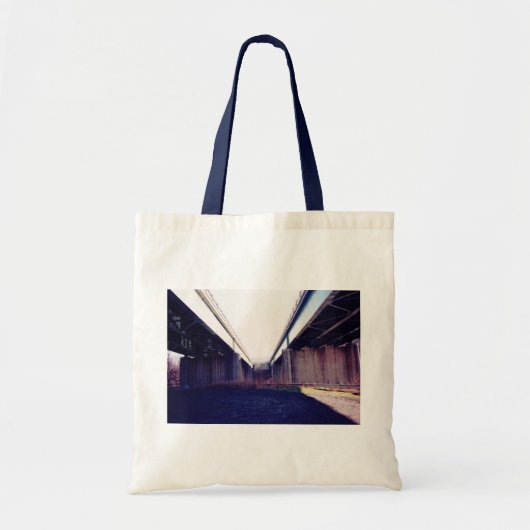 Unentscheidungsbrücke Tragetasche (Vorne)