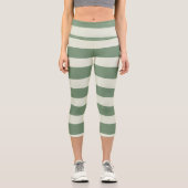 Uneven Streifen - grün Capri Leggings (Vorderseite)