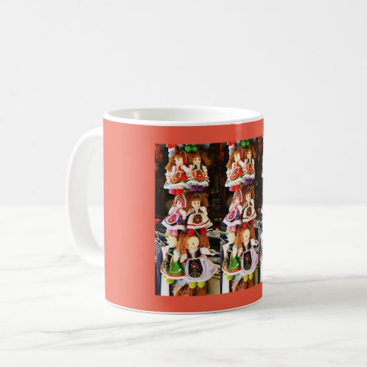 Ungarische Puppen Kaffeetasse (Vorderseite Links)