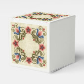 Ungarische Stickerei - Gefälligkeitsbox Geschenkschachtel (Vorderseite)