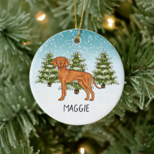 Ungarischer Vizsla Hund Schneeiger Winterwald Und Keramik Ornament