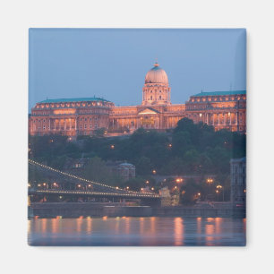 UNGARN, Budapest: Szechenyi-Brücke (Kettenbrücke), Magnet