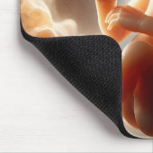 Ungeborenes Kind Sind zum Kotzen seinen Daumen Mousepad (Ecke)