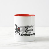 Ungeprüfte Spirituosen werden stärker - rot und sc Tasse (Zentrum)