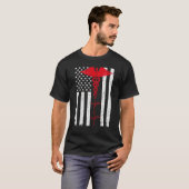 Ungestörte Pflege der amerikanischen Flagge in den T-Shirt (Vorne ganz)