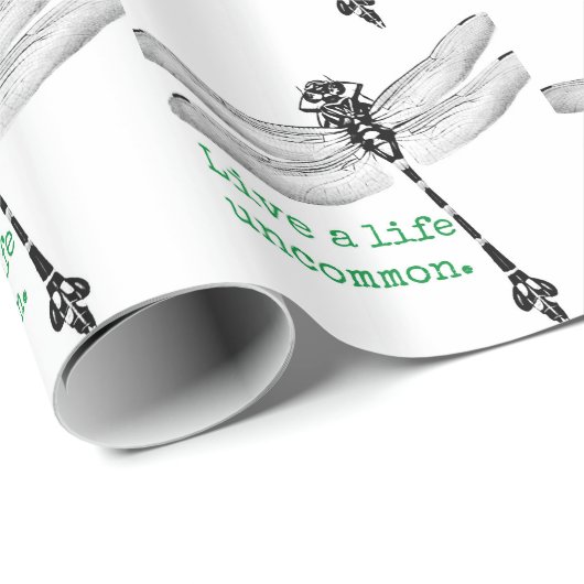 Ungewöhnliche Libelle Geschenkpapier (Rolleneckpunkt)